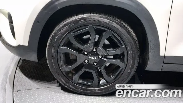 Kia Seltos Новый Seltos Бензин 1.6 турбо 2WD — Фото автомобиля 5