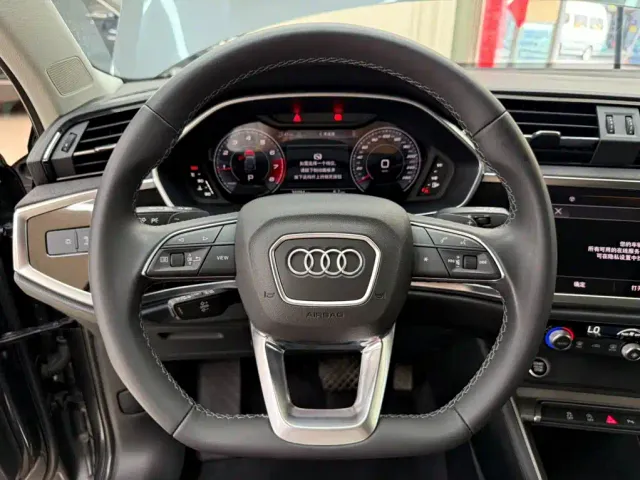 Audi Audi Q3 2023 35 TFSI Fashion Dynamic (1.4T) — Фото автомобиля 11