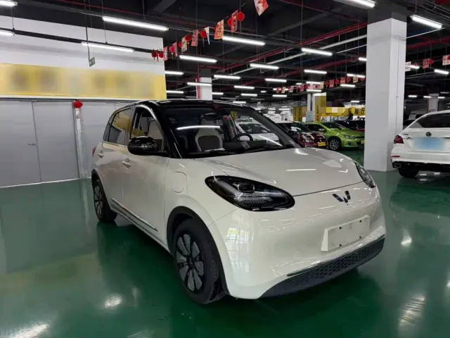 Wuling Bingo — Фото автомобиля 3