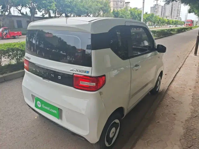 Wuling Hongguang Mini EV — Фото автомобиля 6