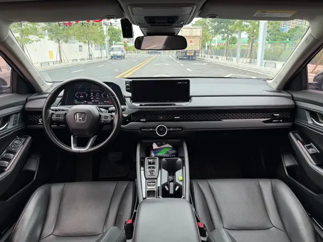 Honda Accord — Фото автомобиля 13