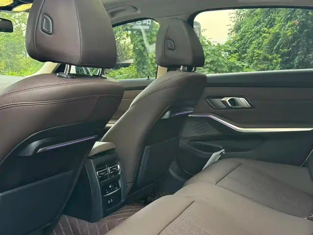 BMW 3 Series — Фото автомобиля 9