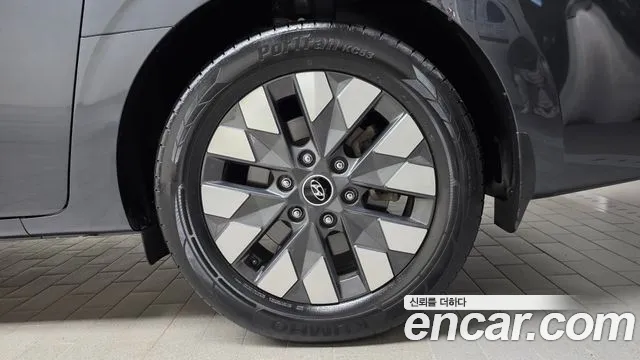 Hyundai Staria — Фото автомобиля 6
