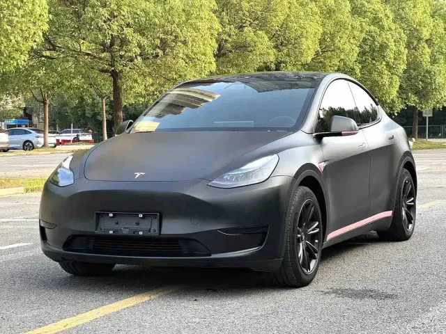 Фотография автомобиля — Tesla Model Y