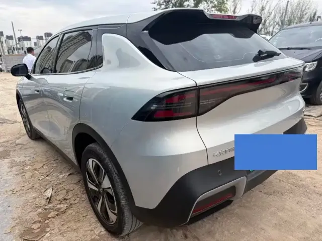 Changan Qiyuan Q05 — Фото автомобиля 7