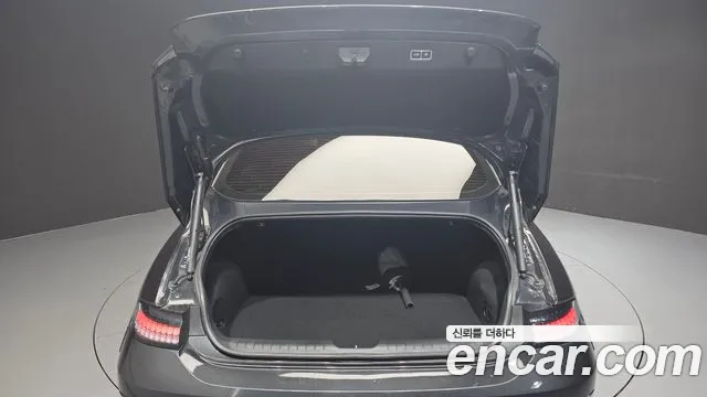 Hyundai Ioniq 6 — Фото автомобиля 20
