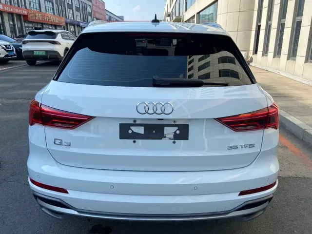 Audi Q3 — Фото автомобиля 22