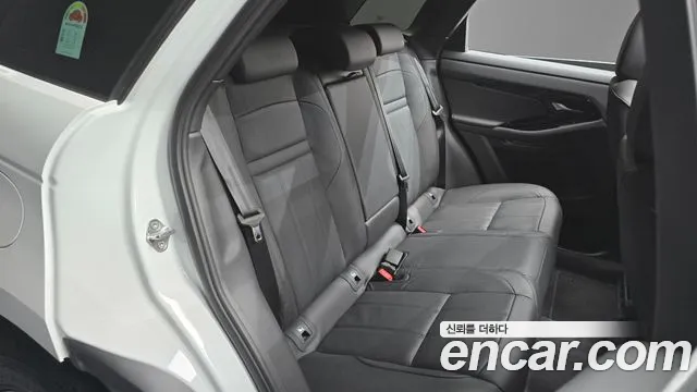 Land Rover Range Rover Evoque Range Rover Evoque 2 поколение — Фото автомобиля 12