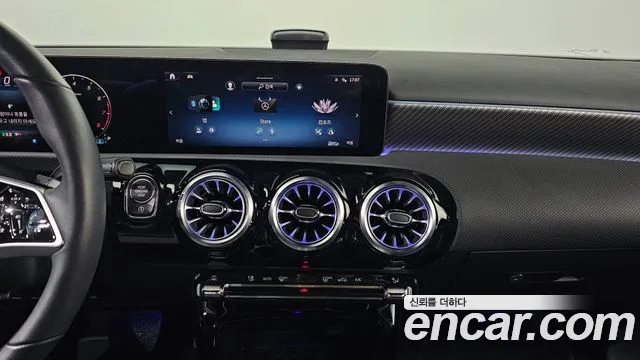 Mercedes-Benz A-Class — Фото автомобиля 19