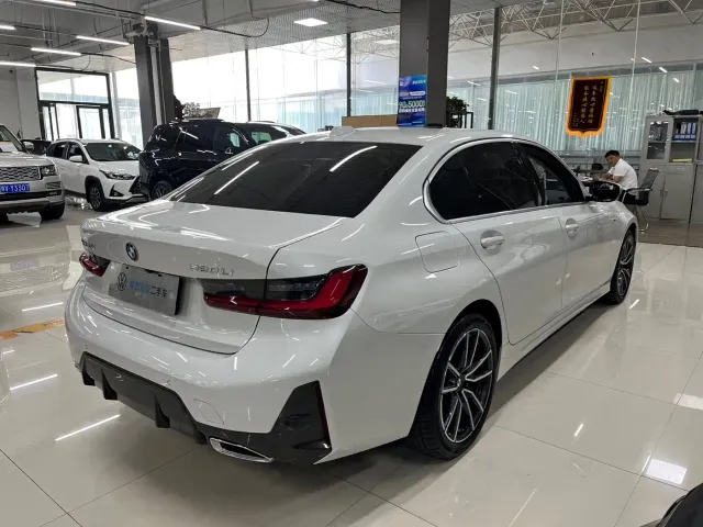 BMW 3 Series — Фото автомобиля 12