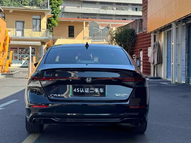 Honda Accord — Фото автомобиля 4