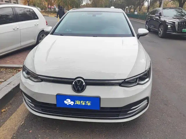 Volkswagen Golf — Фото автомобиля 2