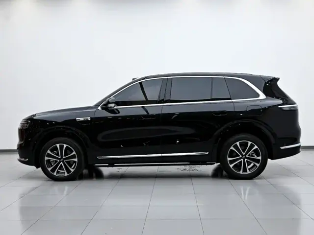 Aito M7 — Фото автомобиля 5