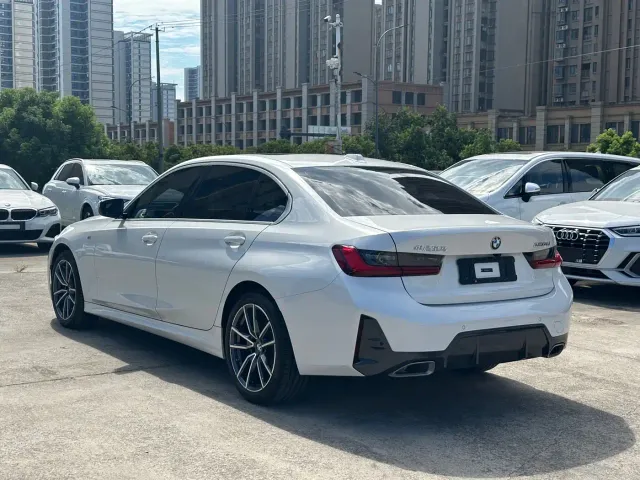 BMW 3 Series — Фото автомобиля 9