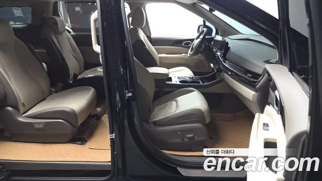Kia Carnival Generation 4 — Фото автомобиля 16