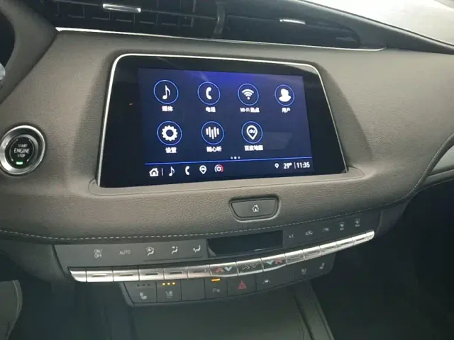 Cadillac XT4 — Фото автомобиля 12