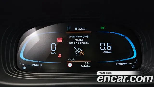 Hyundai Venue — Фото автомобиля 8