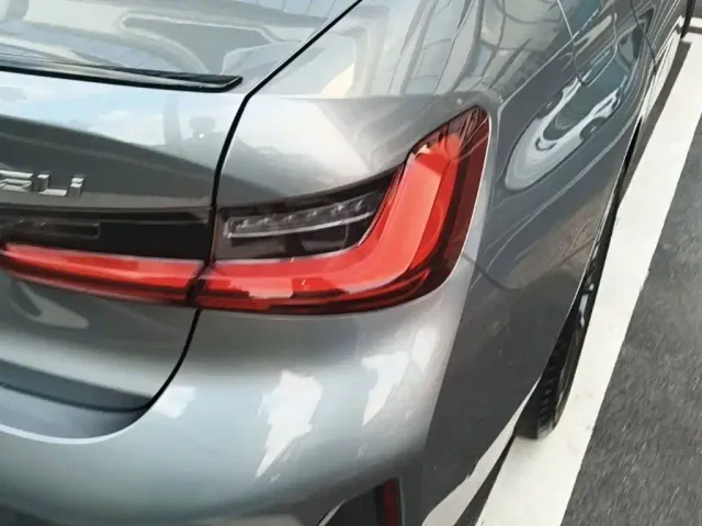 BMW 3 Series — Фото автомобиля 7