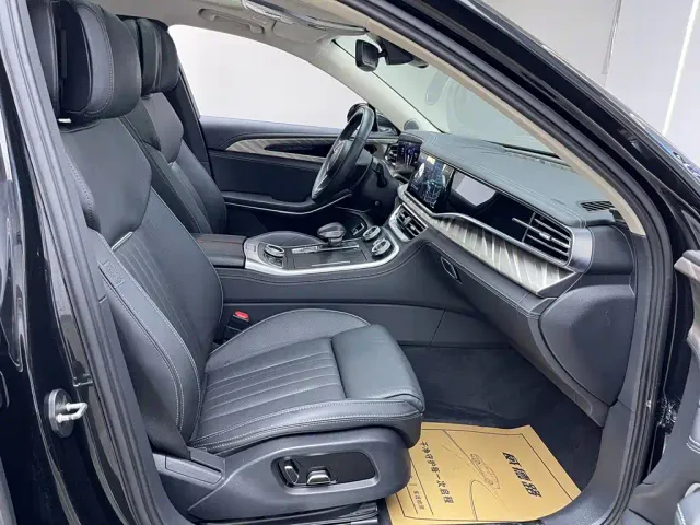 Hongqi H9 — Фото автомобиля 14