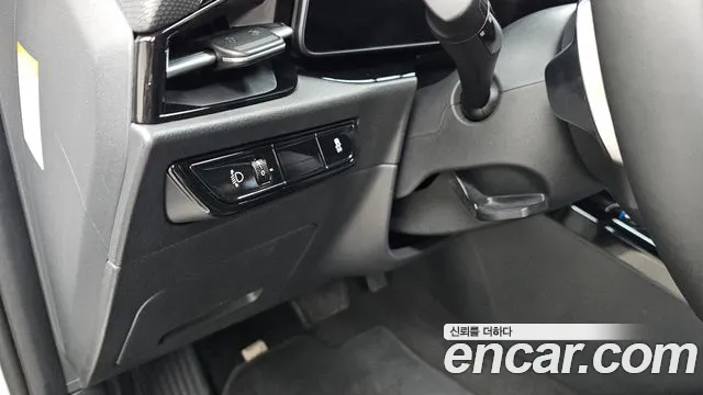 Kia Niro — Фото автомобиля 24