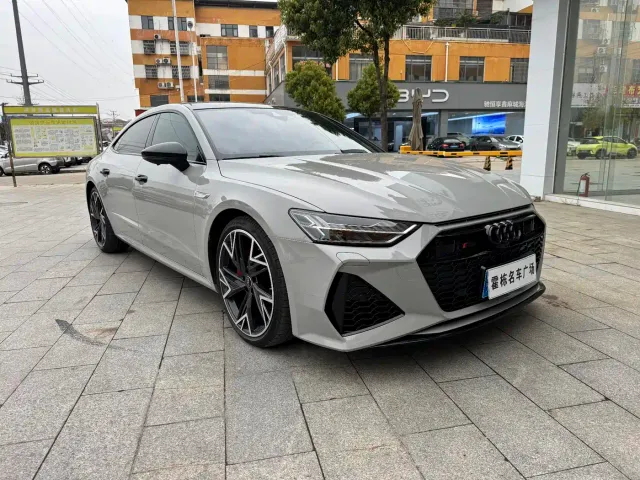 Audi A7L — Фото автомобиля 3
