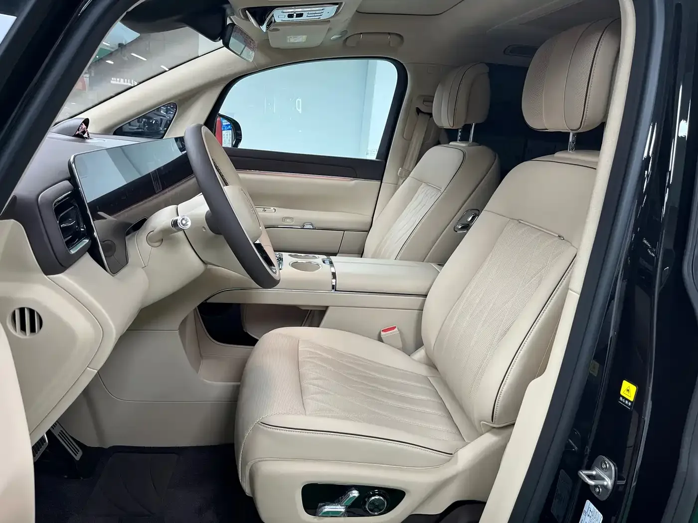 Zhijie Zunjie MPV 2026 Model High-End Edition — Фото автомобиля 11