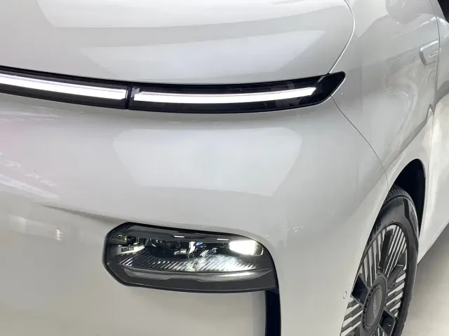 Geely Yizhen L380 — Фото автомобиля 8