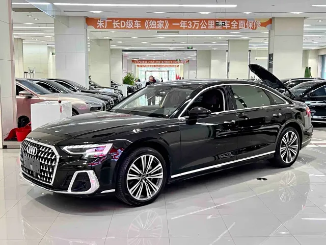 Фотография автомобиля — Audi A8