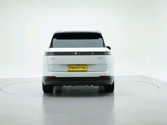 Lynk & Co 900 — Фото автомобиля 8