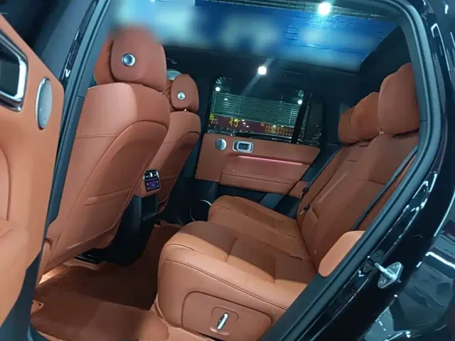 Li Auto L6 — Фото автомобиля 16