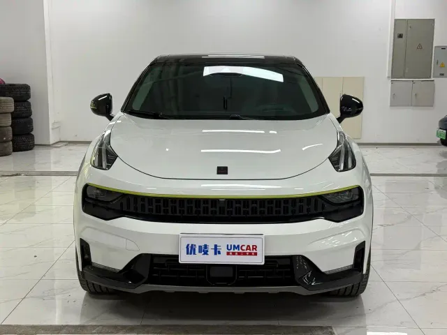 Lynk & Co 05 — Фото автомобиля 2