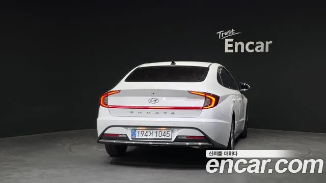 Hyundai Sonata Sonata (DN8) 2.0 LPG(Для проката) — Фото автомобиля 4