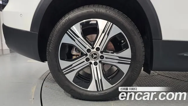 Mercedes-Benz EQB X243 — Фото автомобиля 6