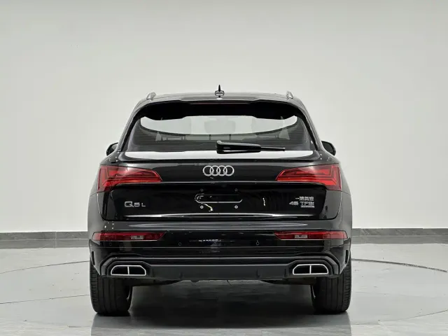 Audi Q5L — Фото автомобиля 7