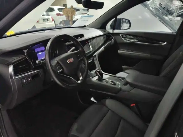Cadillac XT6 — Фото автомобиля 5