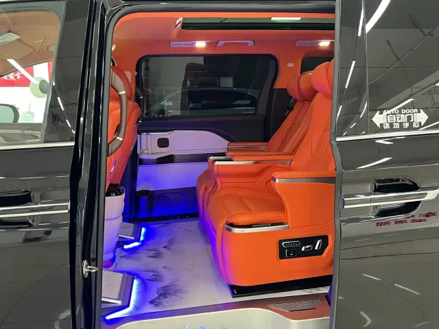 Bestune Besturn M9 — Фото автомобиля 5