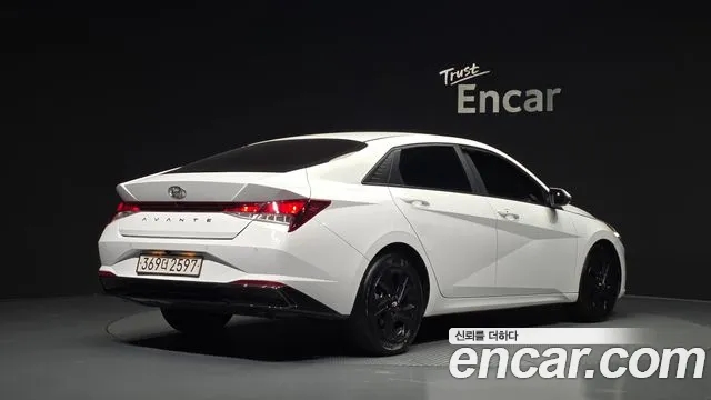 Hyundai Avante CN7 — Фото автомобиля 2