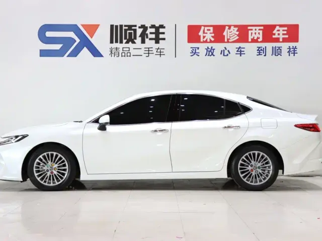Toyota Camry — Фото автомобиля 6