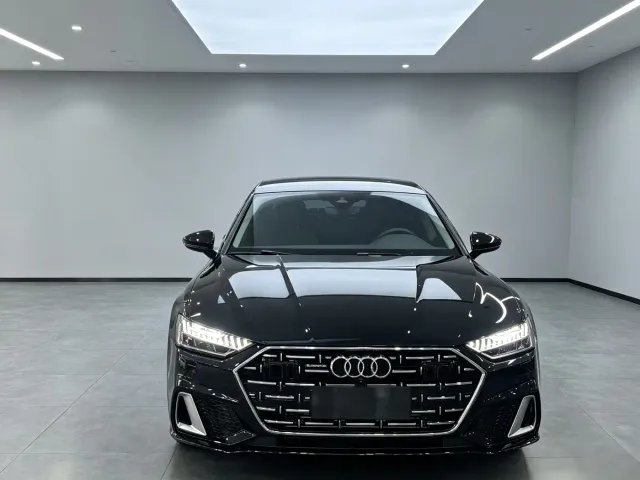 Audi A7L — Фото автомобиля 2