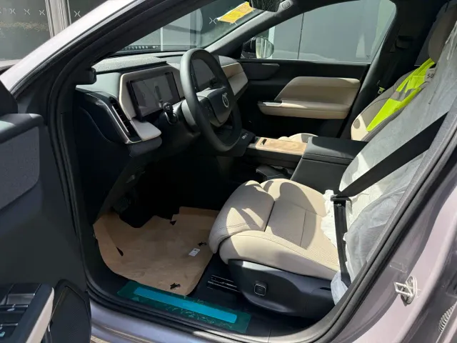 Volvo XC70 Plug-in Hybrid — Фото автомобиля 5