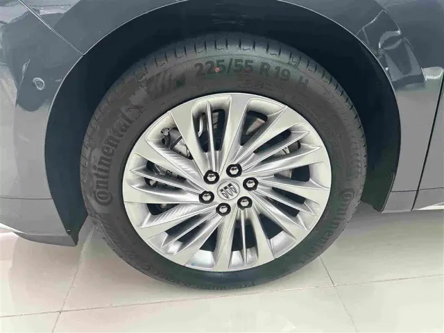 Buick Century — Фото автомобиля 4