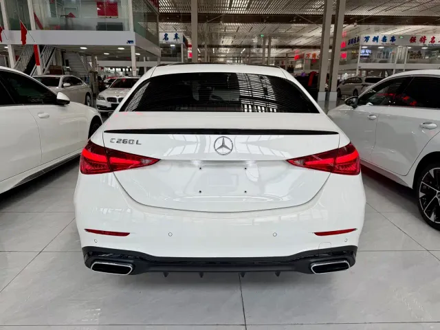 Mercedes-Benz C-Class — Фото автомобиля 3