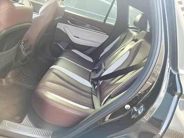 Geely Xingyue L — Фото автомобиля 16