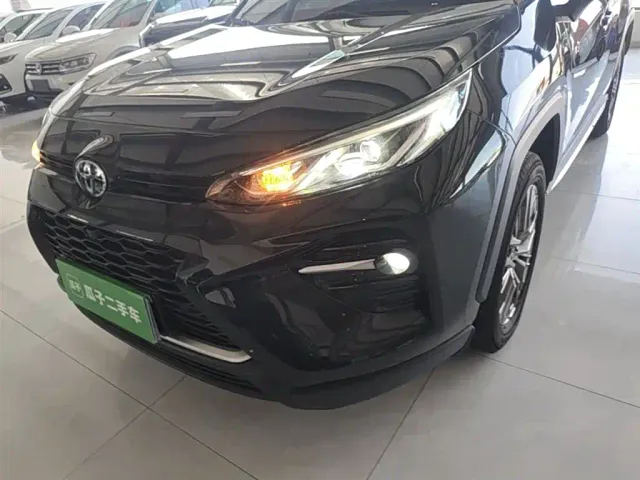 Toyota Wildlander — Фото автомобиля 23