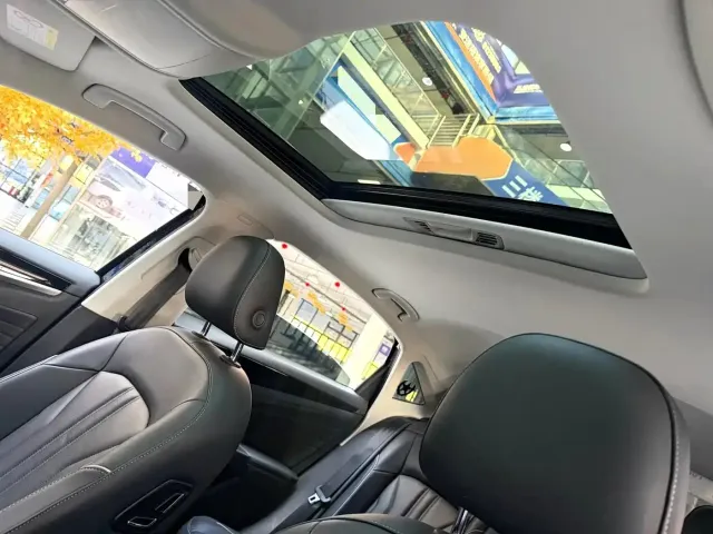 Volkswagen Passat 2023 Facelift 280TSI Elite Edition — Фото автомобиля 8