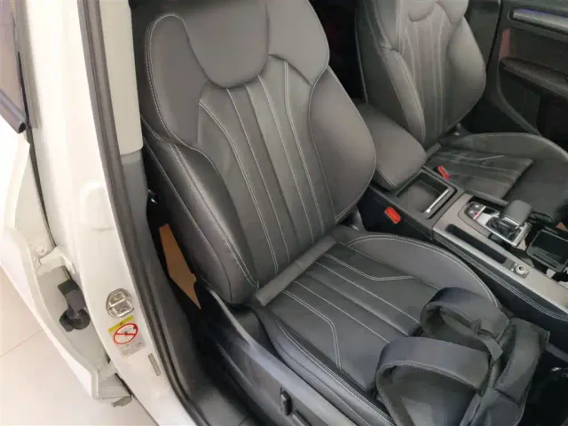 Audi Q5L — Фото автомобиля 19