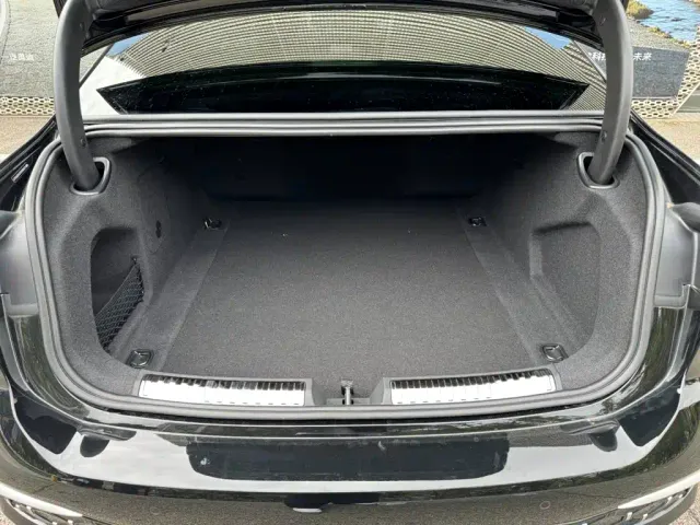Audi A6L — Фото автомобиля 28