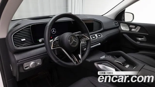 Mercedes-Benz GLE-Class — Фото автомобиля 13