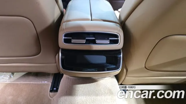 Genesis G80 Бензин 2.5 турбо AWD — Фото автомобиля 30