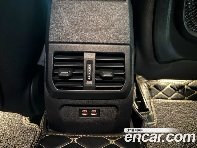 BMW 1 Series F40 — Фото автомобиля 12